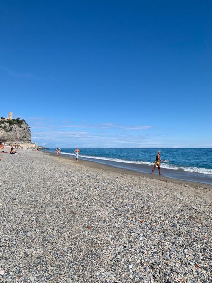 Koala Apartment Finale Ligure Exterior photo